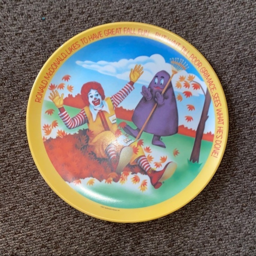 Vintage Ronald McDonald plates‎